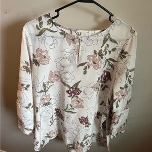 14th & Union Cream Floral 3/4 Sleeve Blouse